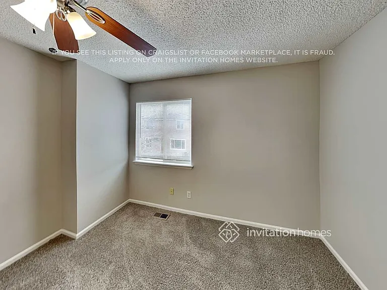 21380 E 40th Ave — Photo 14