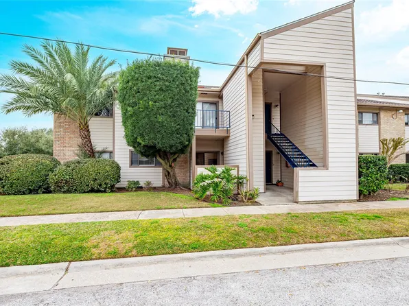 7069 N Holiday Dr, Galveston, TX 77550