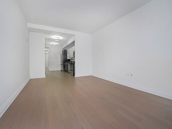 3rd image of 70 Pine St APT 1310