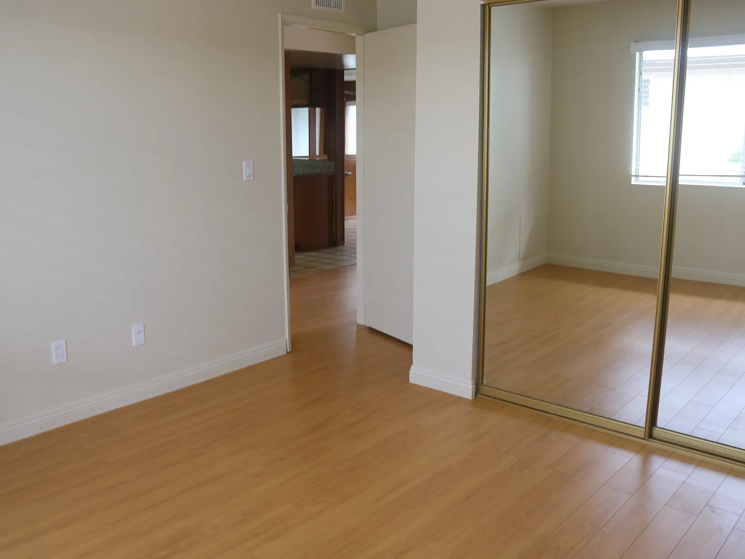 2 bed, 920 sqft, $2,495 — Photo 2