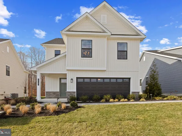 489 Woodgrain Ave, La Plata, MD 20646