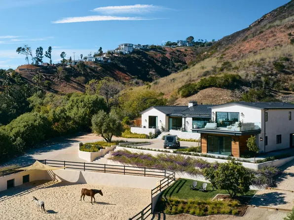 29685 Cuthbert Rd, Malibu, CA 90265