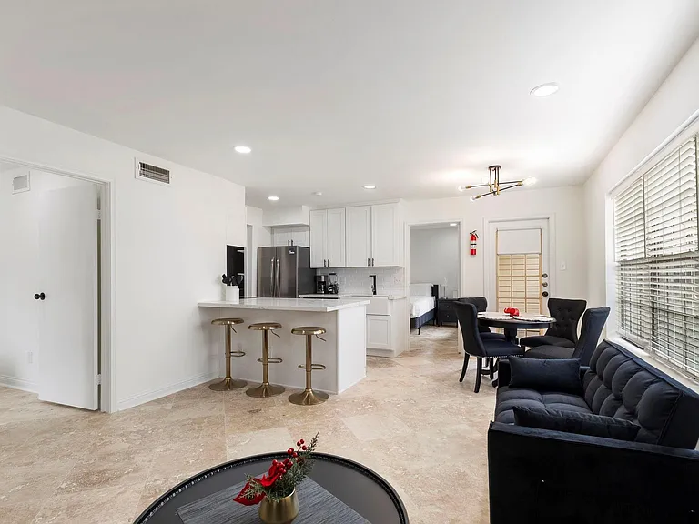 2750 Holly Hall St #1111 — Photo 2