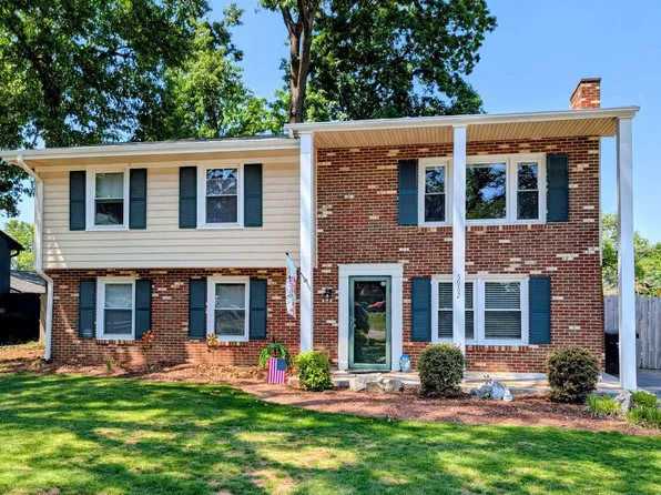 5962 Village Ln, Roanoke, VA 24019
