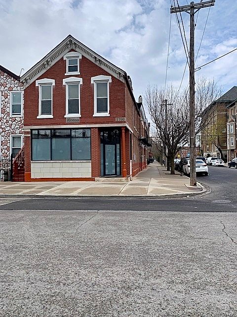 1st image of 1700 S Loomis St #1-R