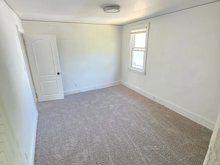 15760 Littlefield St — Photo 18