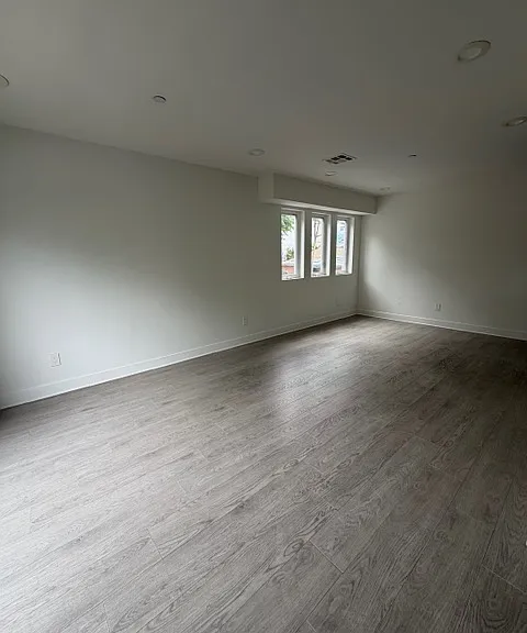 125 N Mountain View Ave #125 — Photo 5