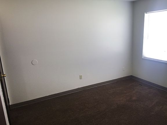 5th image of 2333 Hiddenmeadows Dr #12393977