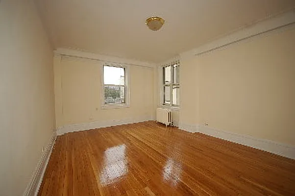 Rented by Avian Village Realty | media 12