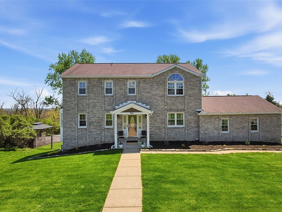 1st image of 100 Walnut Dr