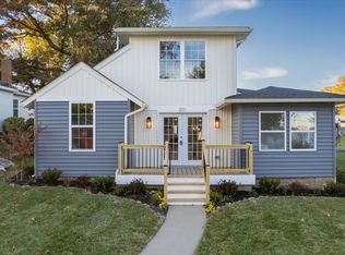 250 Glenwood Rd, Pasadena, MD 21122