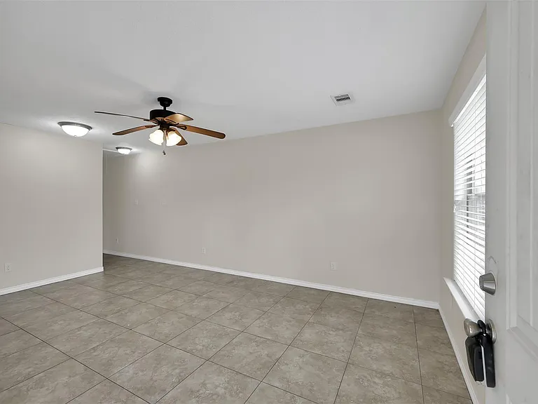 167 S Bend Ct #A — Photo 2