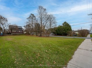 128 Concession St, Selwyn, ON K0L 2H0