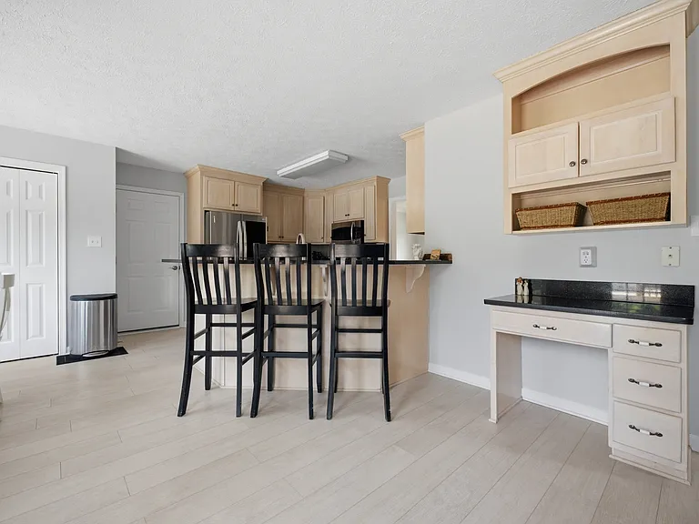 103 Jessica Dr — Photo 9