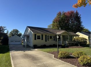 400 Helen Ave, Crestline, OH 44827