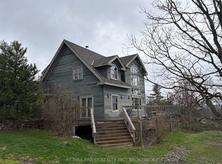1035 Sweetfern Ln, South Frontenac, ON K0H 1X0