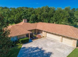 220 Broadmoor Dr, Brookeland, TX 75931