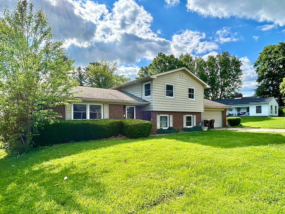 1st image of 500 Meadowlark Dr