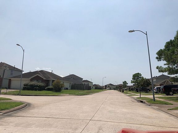 4th image of 7911 Ginger Park Dr