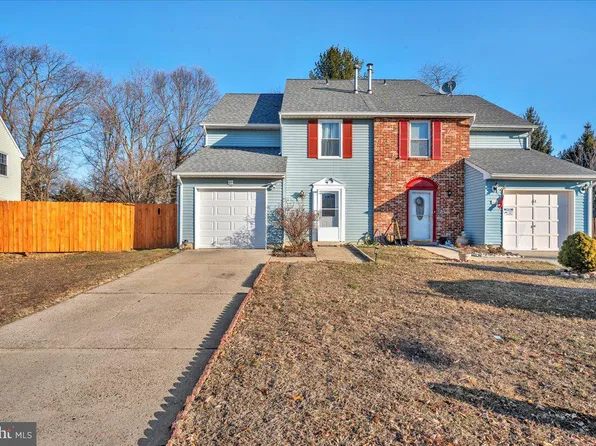 61 Franklin Dr, Voorhees, NJ 08043