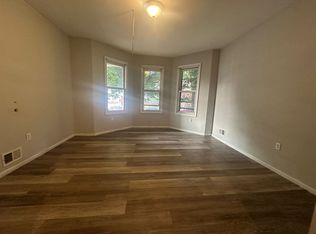 32 Tillinghast St #1R, Newark, NJ 07108