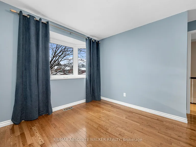 1849 Montereau Ave — Photo 26