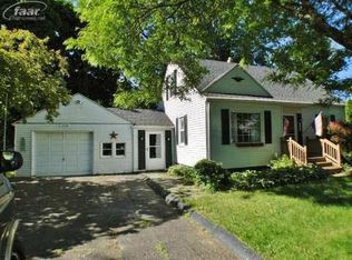 1225 Simca St, Flint, MI 48507