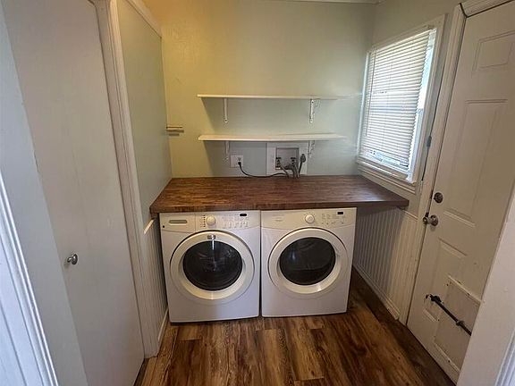 5th image of 520 N Davis St