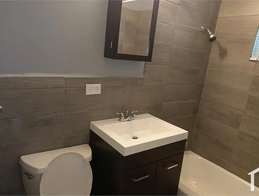 11641 S Lowe Ave #2 — Photo 16
