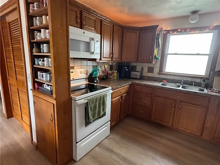 101 Pittsford St — Photo 6