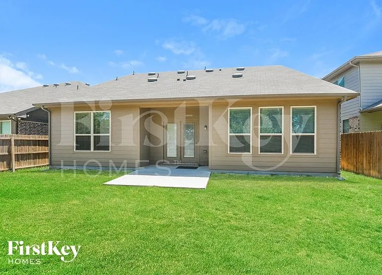 6252 Outrigger Rd — Photo 15