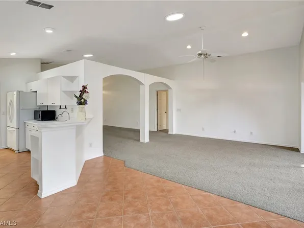 9141 Butterfly Ct, Fort Myers, FL 33919