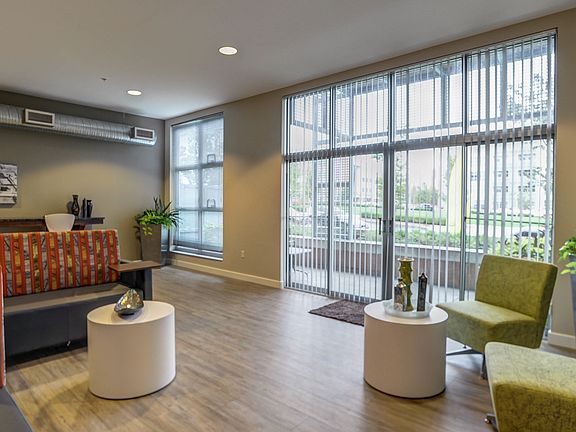 4th image of 1030 Highlands Plaza Dr E APT 415