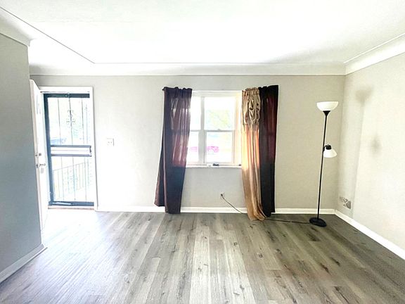 4th image of 3144 Brigham St