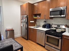 208 Kingsland Ave, Brooklyn, NY