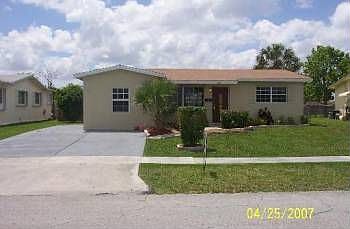1st image of 881 SW 66th Ave
