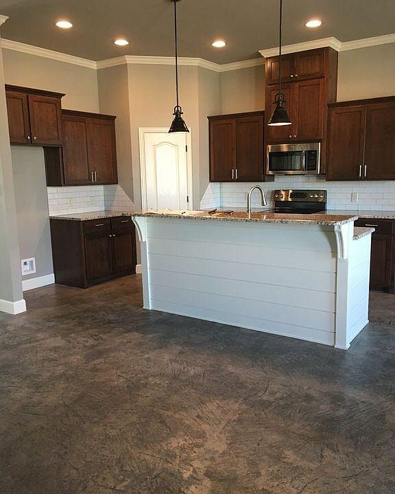 1st image of 3935 Carrera Ln