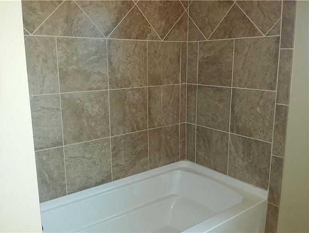 1st image of 1001 Renee Dr