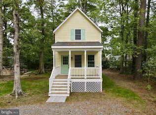 39 Neale Dr, Reedville, VA 22539