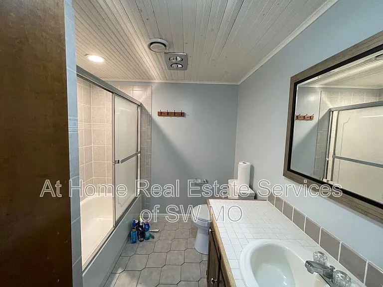 4410 E Valley Rd — Photo 19
