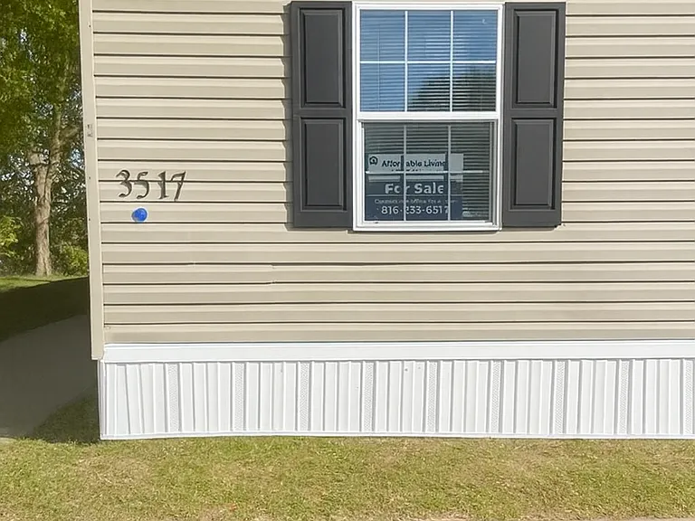 Hillview — Photo 52