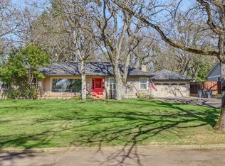 2445 E Main St, Medford, OR 97504