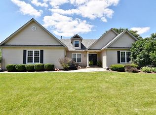 1205 Wingfoot Dr, North Aurora, IL 60542