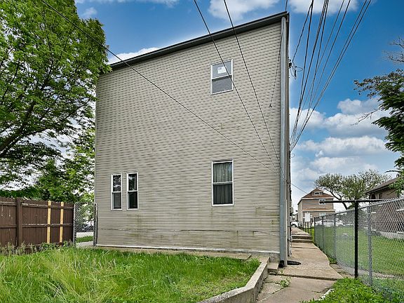 4th image of 3324 E 136th St