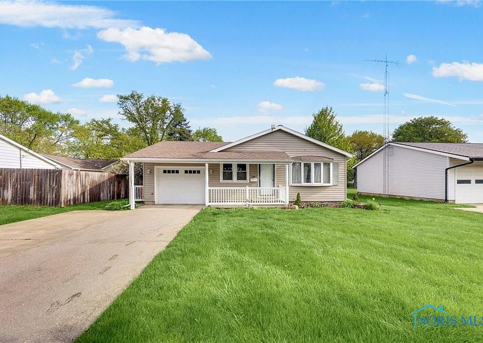 1st image of 588 Douglas Dr