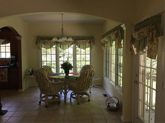 5th image of 3304 E Nottinghill Cir