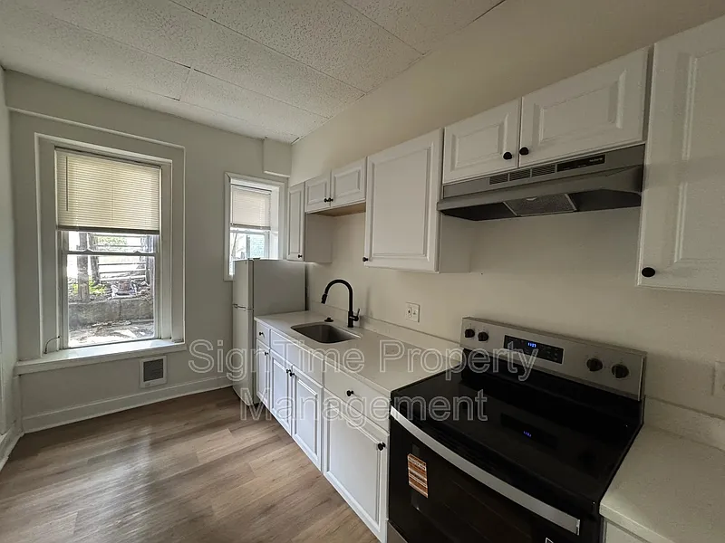 40 N Conococheague St #1