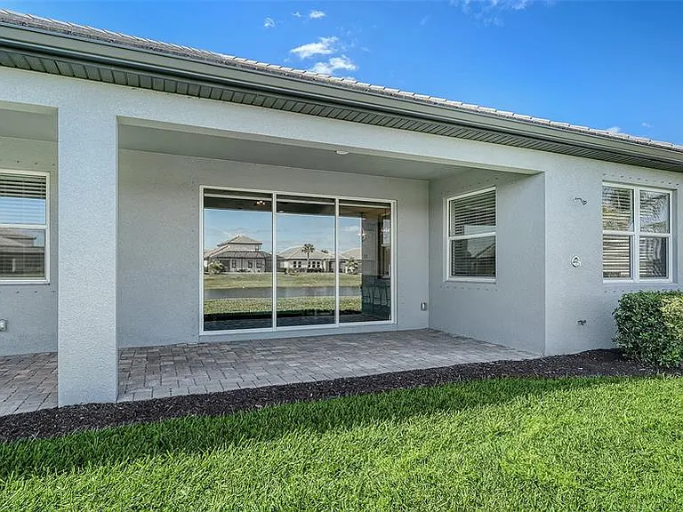 16905 Sweetwater Village Dr — Photo 43
