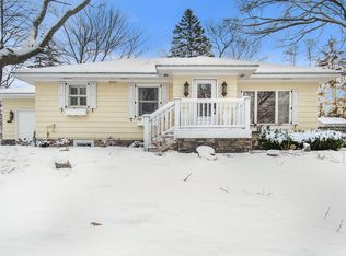 17586 168th Ave, Spring Lake, MI 49456