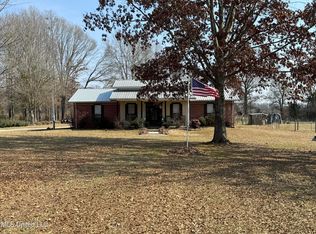 130 Terrell Park Dr, Bentonia, MS 39040
